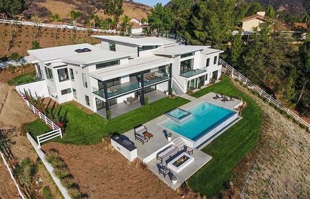Joe's $2.2 million luxury house